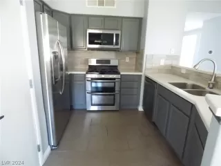 Photo #4: 2597054 Listing 