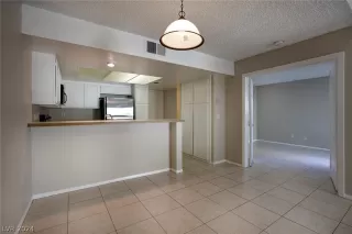 Photo #3: 2597074 Listing 