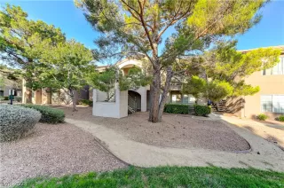 Photo #3: 2597080 Listing