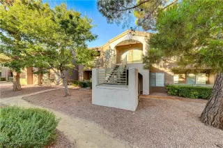 Photo #4: 2597080 Listing