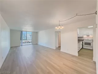 Photo #1: 2597091 Listing 