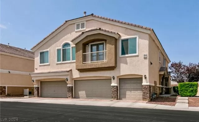 MLS: 2597105 Condo For Sale