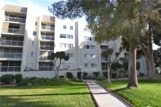 Photo #1: 2597106 Listing 