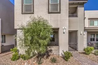 Photo #2: 2597172 Listing