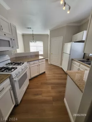 Photo #1: 2597185 Listing 