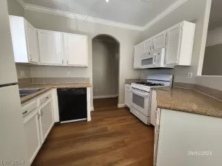 Photo #2: 2597185 Listing 
