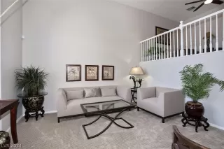 Photo #3: 2597189 Listing