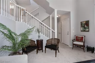 Photo #5: 2597189 Listing