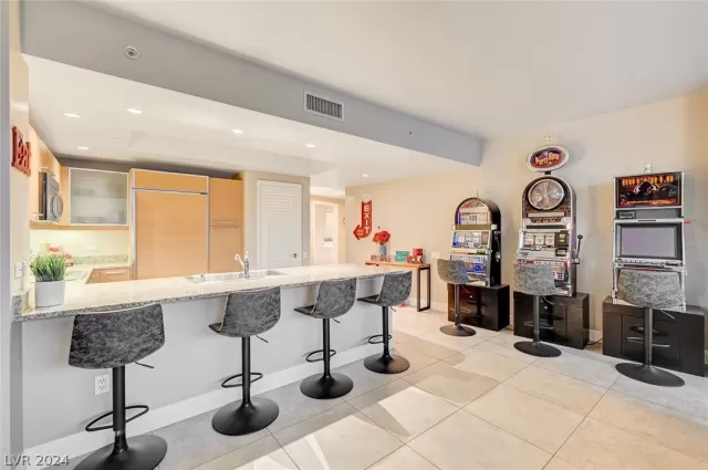 MLS: 2597218 Condo For Sale