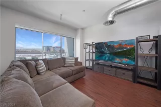 Photo #2: 2597230 Listing 