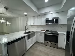 Photo #5: 2597245 Listing 