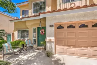 Photo #2: 2597259 Listing