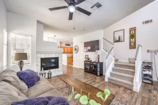 Photo #3: 2597259 Listing