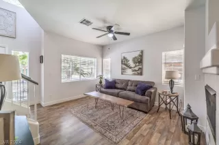 Photo #5: 2597259 Listing