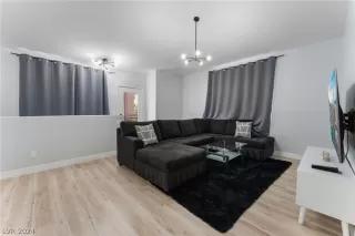 Photo #2: 2597263 Listing 