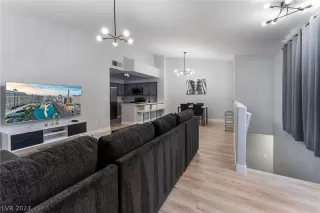 Photo #5: 2597263 Listing 