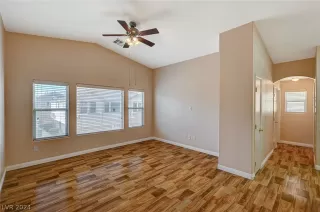 Photo #2: 2597270 Listing