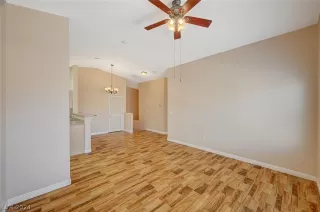 Photo #4: 2597270 Listing