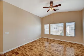 Photo #5: 2597270 Listing