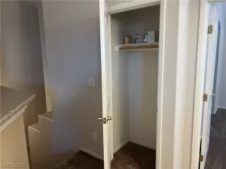 Photo #4: 2597303 Listing