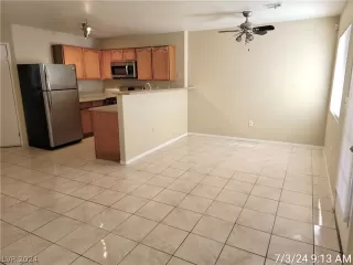 Photo #2: 2597342 Listing 