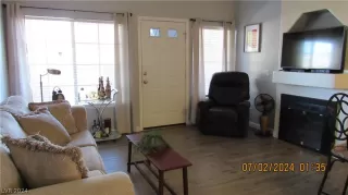 Photo #2: 2597360 Listing