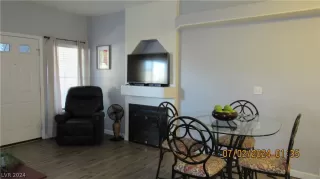 Photo #3: 2597360 Listing