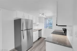 Photo #1: 2597361 Listing