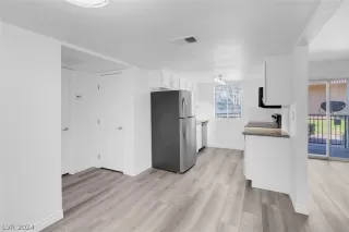 Photo #5: 2597361 Listing