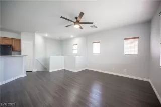 Photo #4: 2597362 Listing 