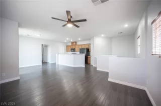 Photo #5: 2597362 Listing 