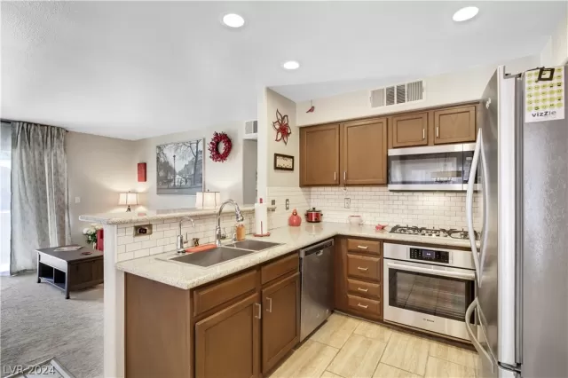 MLS: 2597367 Condo For Sale