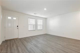 Photo #3: 2597382 Listing 