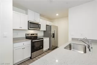 Photo #4: 2597382 Listing 
