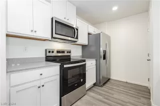Photo #5: 2597382 Listing 