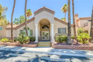 Photo #1: 2597389 Listing