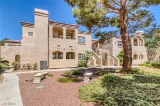 Photo #3: 2597389 Listing