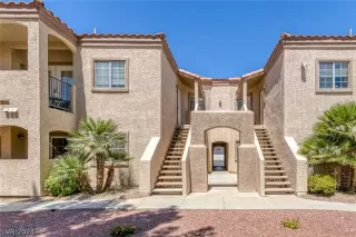 Photo #4: 2597389 Listing