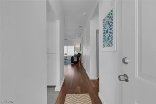 Photo #5: 2597389 Listing