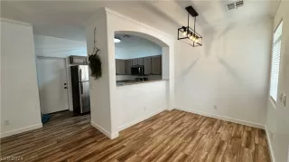 Photo #2: 2597393 Listing 