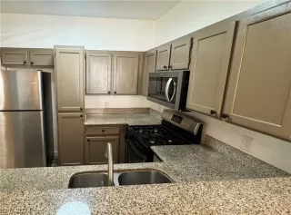 Photo #4: 2597393 Listing 