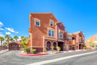 Photo #1: 2597400 Listing 