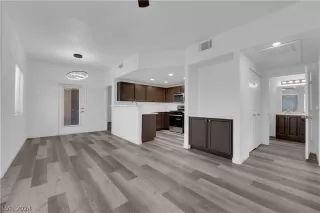 Photo #1: 2597403 Listing