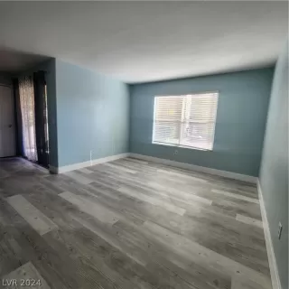 Photo #6: 2597430 Listing