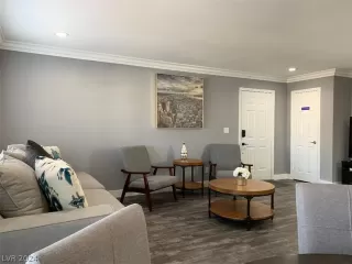 Photo #3: 2597437 Listing