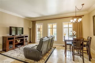 Photo #3: 2597457 Listing 