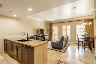 Photo #5: 2597457 Listing 