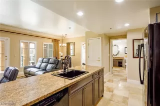 Photo #6: 2597457 Listing 