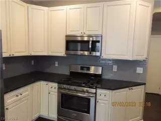 Photo #6: 2597543 Listing 