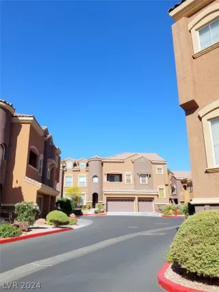 Photo #2: 2597545 Listing 